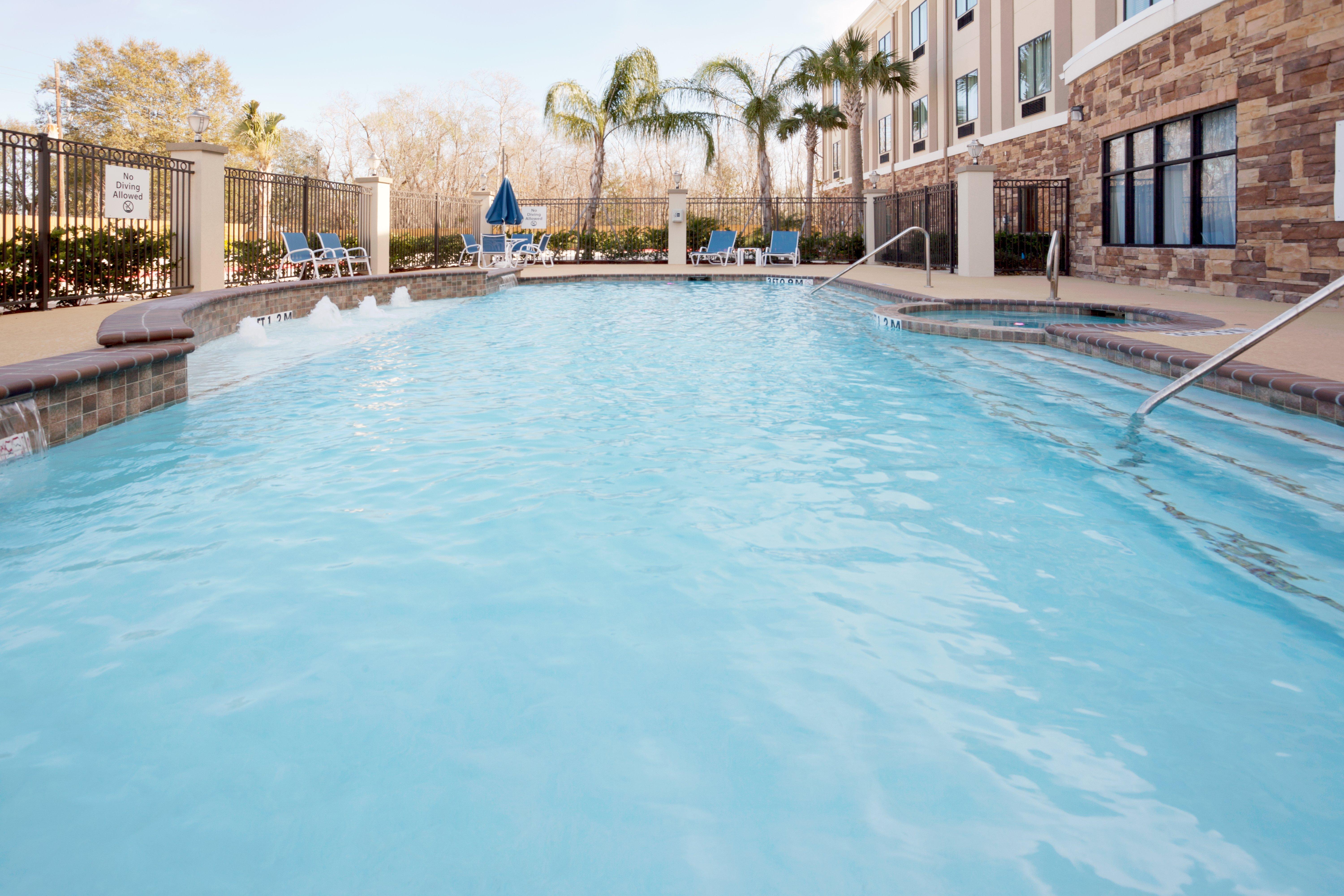 Holiday Inn Express Hotel & Suites Houston Nw Beltway 8-West Road By Ihg Exterior photo